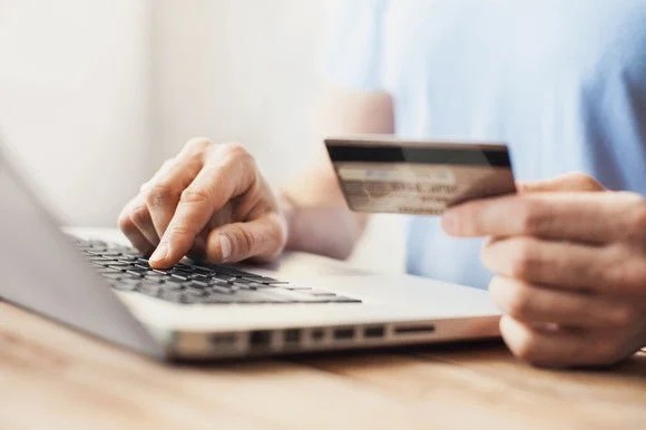 Effective Tips In Using Your First Credit Card