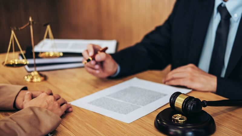 What should you consider looking for in a Divorce Lawyer? 