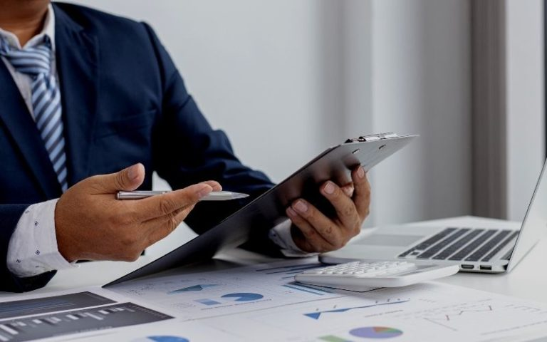 What Does a Franchise Consultant Do and Why You Might Need One